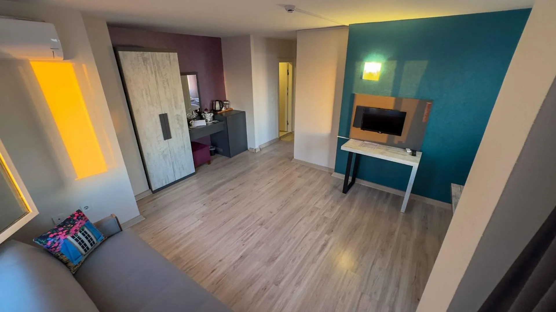 Hotel La Bella Suit Otel Kusadası