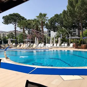Apart Otel Opus, Kuşadası